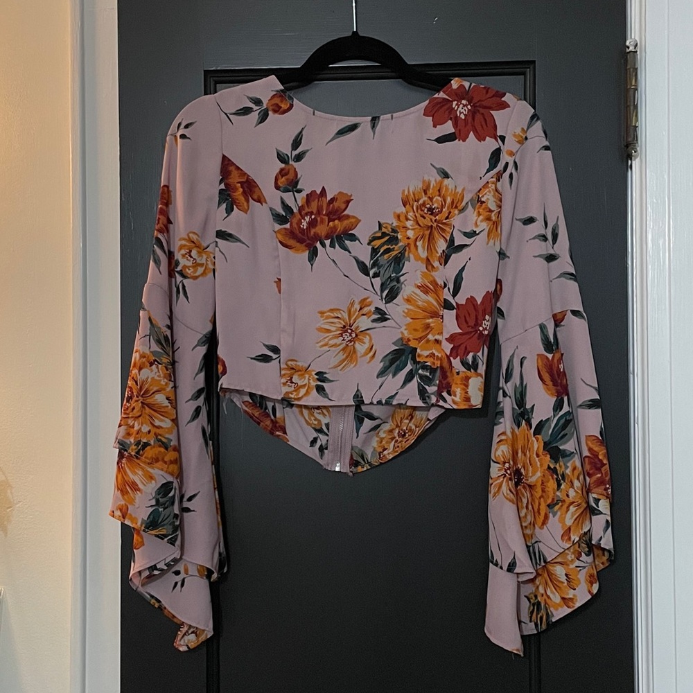 NEW Purple Floral Flowy Sleeve Blouse
